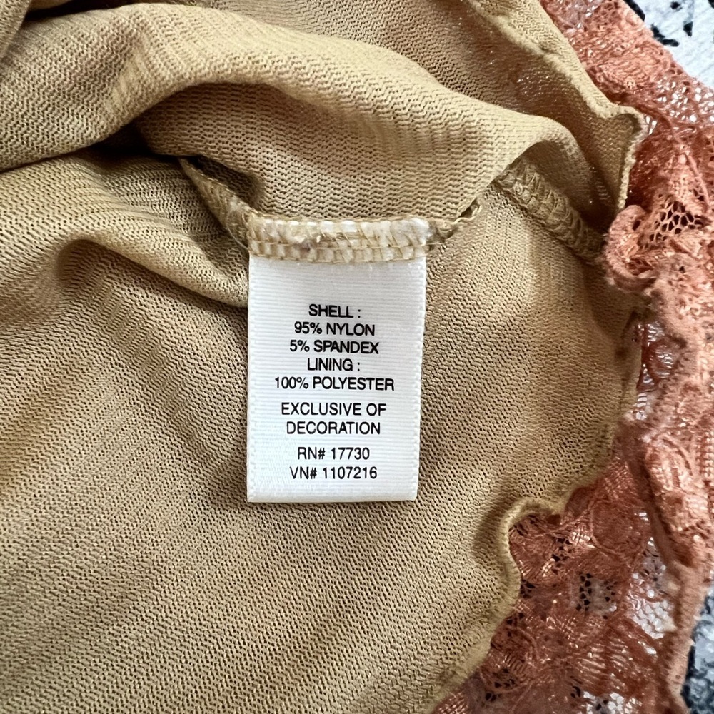 ❌SOLD Y2k Merona Lace & Sequin Sleeveless Blouse - Size S - Picture 8 of 9